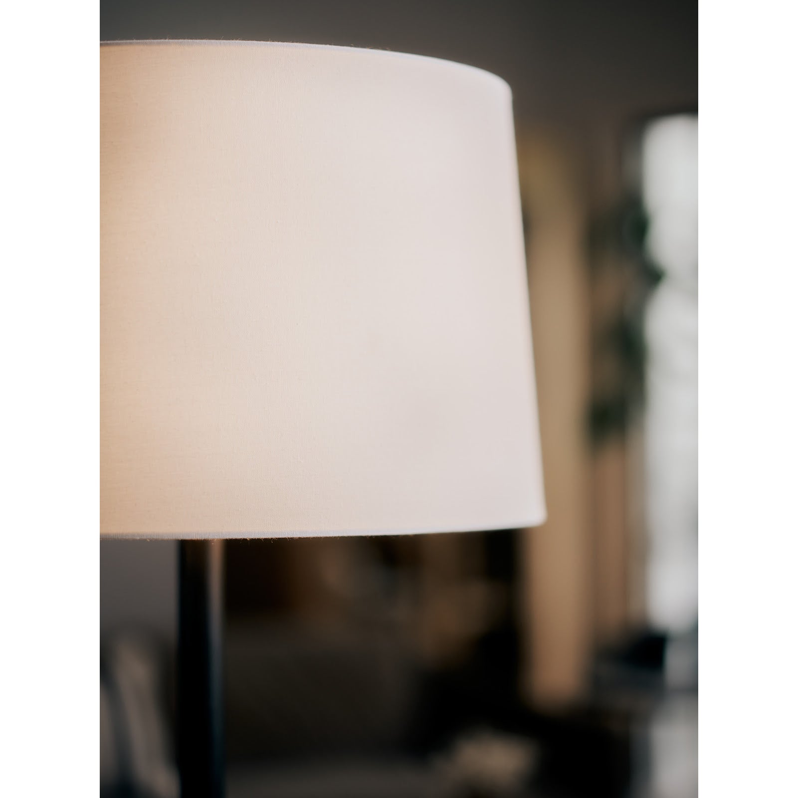 Logan Floor Lamp (Oil Rubbed Bronze)