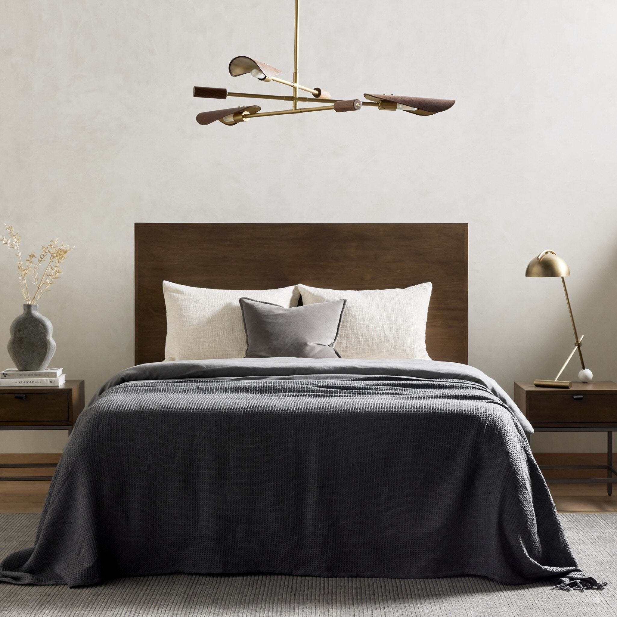 Trey Bed - Auburn Poplar