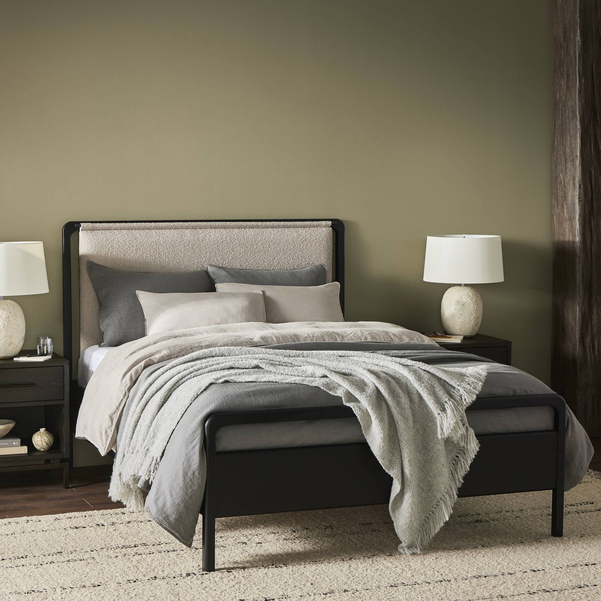 Rosedale Bed - Knoll Sand
