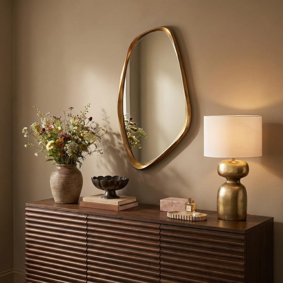 Bardot Metal Table Lamp (Brass)