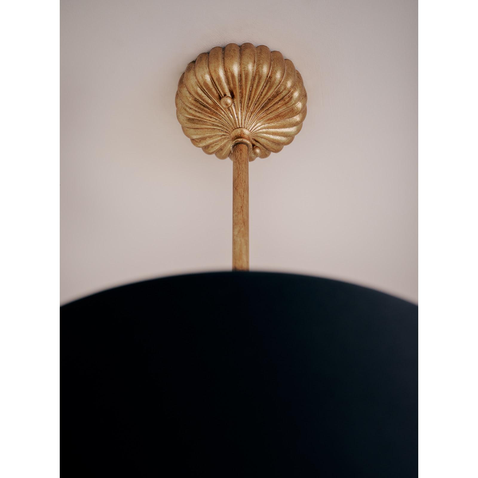 Clove Pendant Small (Black Shade)